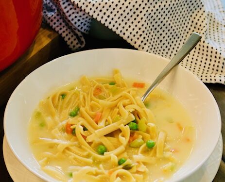 Creamy Vegetable Soup with Noodles